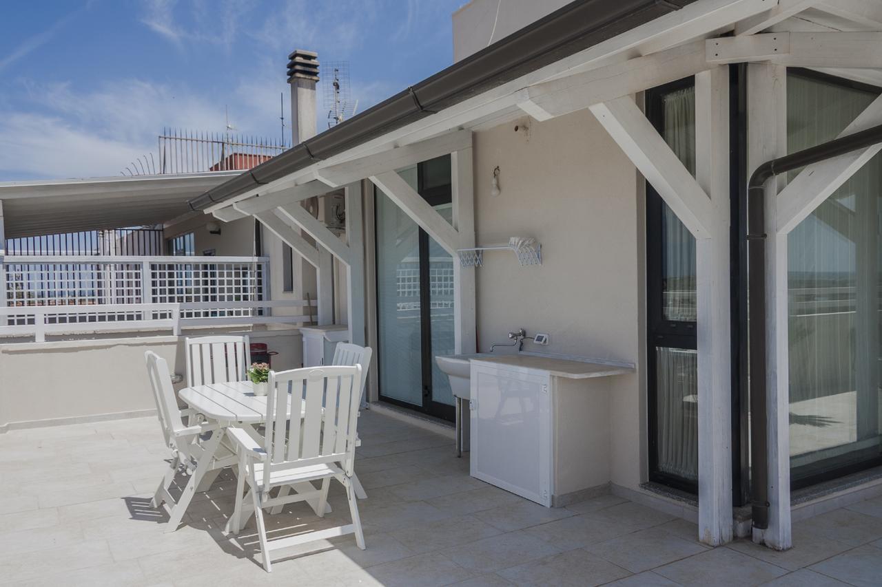 Attico Saker Apartamento Racale Exterior foto
